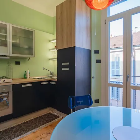 Xenia Apartments - Central Apartment In Porta Romana Milan Exterior photo